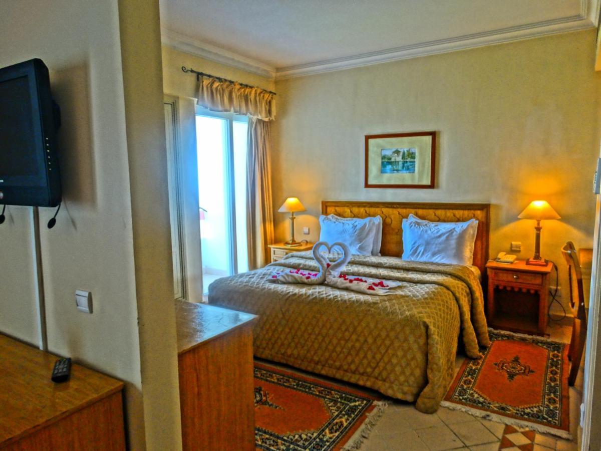 Farah Safi Hotel Bagian luar foto