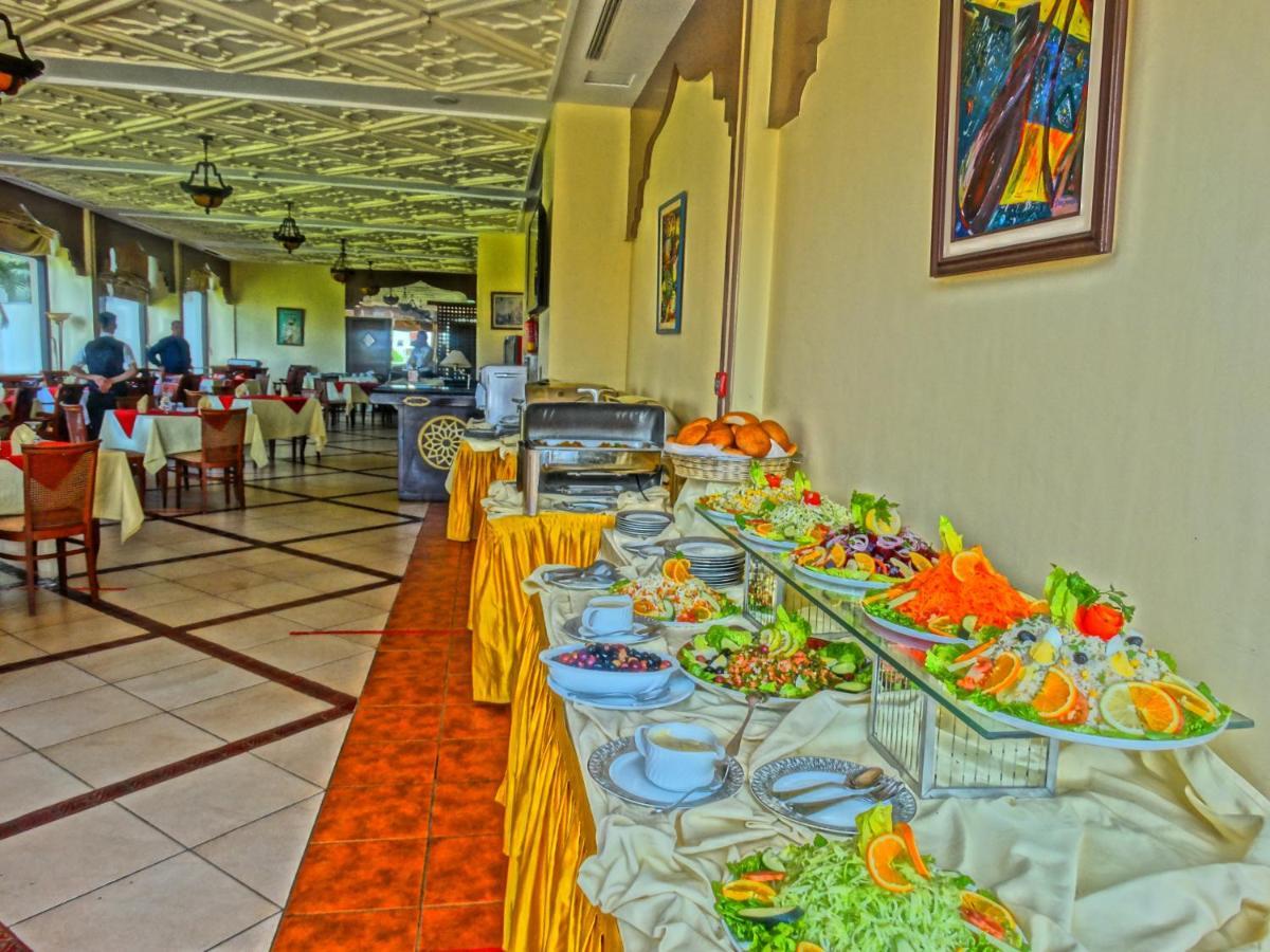 Farah Safi Hotel Bagian luar foto