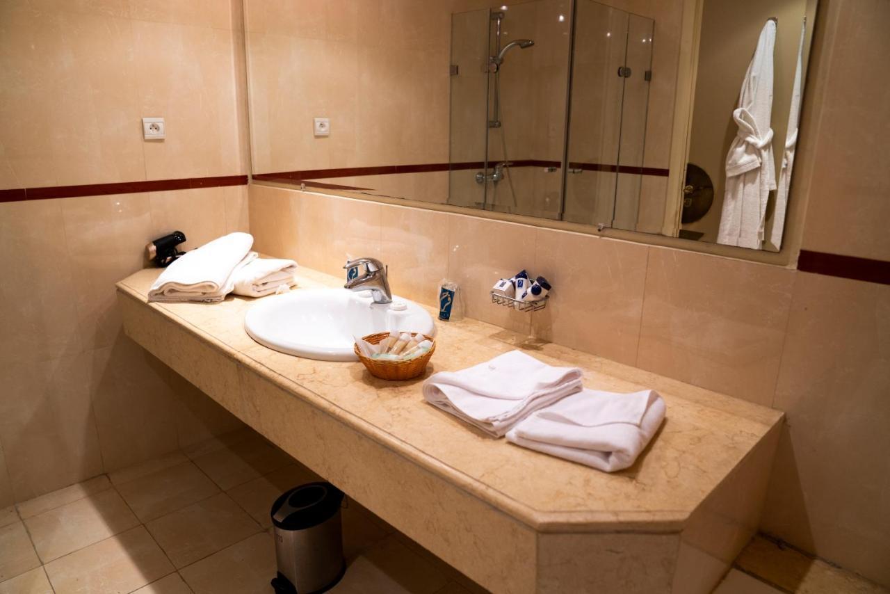 Farah Safi Hotel Bagian luar foto