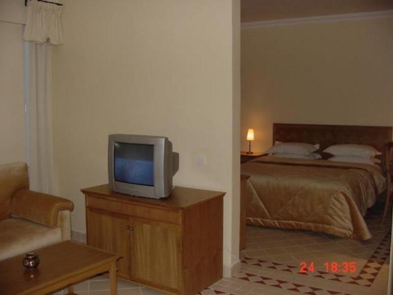 Farah Safi Hotel Bagian luar foto